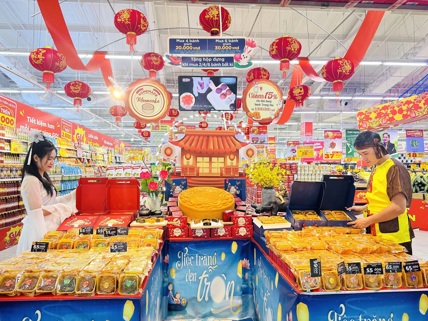 Bánh trung thu bình dân lên ngôi